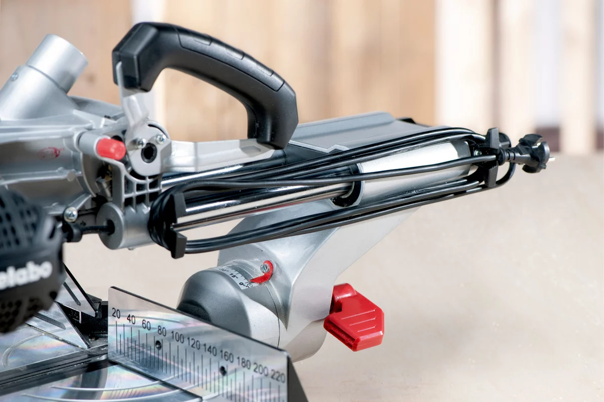 Metabo KGS 216 M Kappsäge – Bild 2