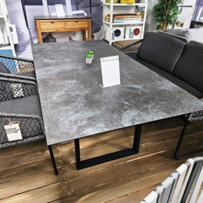 Stern  Kufentisch 200×100 cm Aluminium schwarz matt mit Tischplatte Silverstar 2.0 Slate
