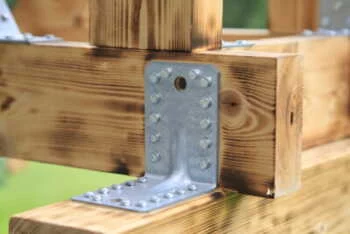 VORMANN Schwerlast-Winkelverbinder 90 x 90 x 65 mm verzinkt – Detail
