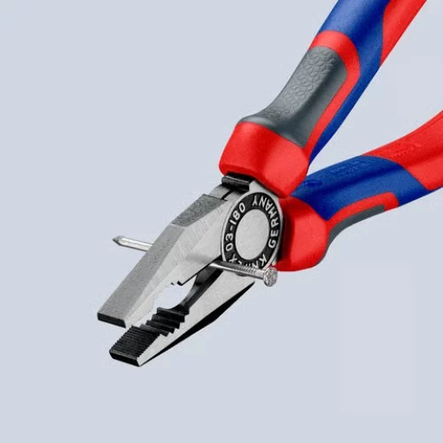 KNIPEX_Kombizange_0302180_Perspektive_1